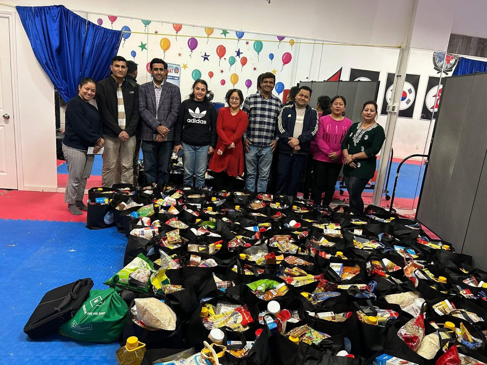 Community food drive with volunteers